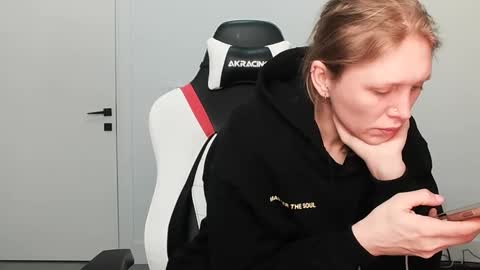 Snapshot of velvettgirl chatting on February 2026 02:31:02 PM VelvetTGirl online show from February 2026 02:31:02 PM