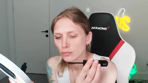 Snapshot of velvettgirl chatting on February 2026 03:13:01 AM VelvetTGirl online show from February 2026 03:13:01 AM