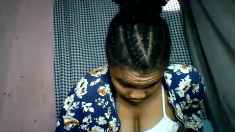 velyssa online show from July 2026 10:33:01 AM