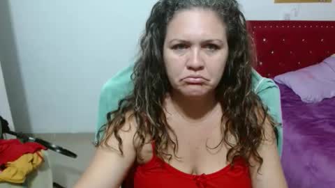 Snapshot of venecasexy44 chatting on April 2026 09:11:02 AM venecasexy44 online show from April 2026 09:11:02 AM