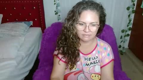 Snapshot of venecasexy44 chatting on May 2026 11:51:01 AM venecasexy44 online show from May 2026 11:51:01 AM