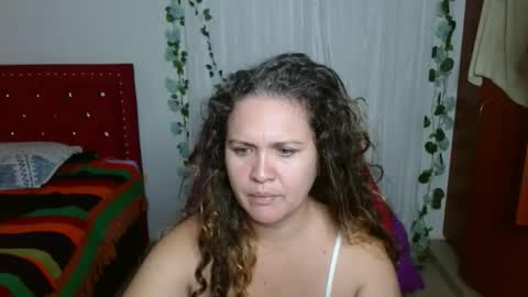 Snapshot of venecasexy44 chatting on May 2026 09:37:01 AM venecasexy44 online show from May 2026 09:37:01 AM