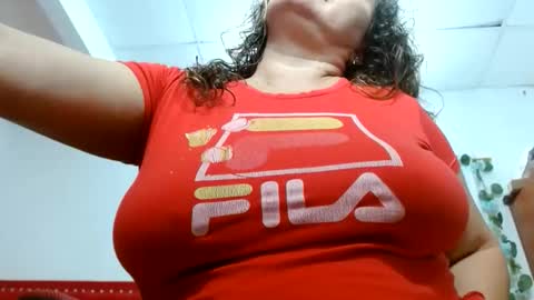 Snapshot of venecasexy44 chatting on May 2026 10:43:01 AM venecasexy44 online show from May 2026 10:43:01 AM