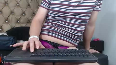 veneno hot online show from January 2025 02:51:01 PM