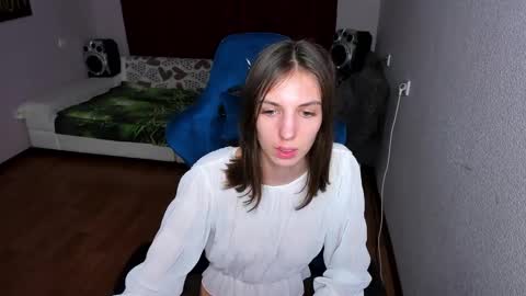 veneradi615 online show from February 2025 06:44:01 PM