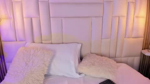 venez sofia  online show from May 2026 11:33:01 PM