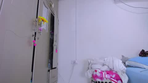 vennuss01 online show from May 2026 04:11:01 PM