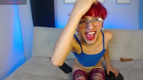 venus_999_ online show from May 2026 09:32:02 PM