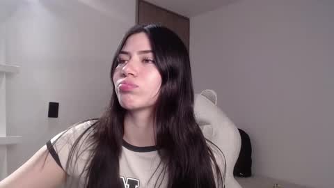 Snapshot of venus_art11 chatting on February 2025 02:25:01 AM venus_art11 online show from February 2025 02:25:01 AM