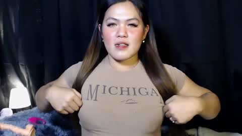 I am Colly Your mystery girl online show from October 2025 01:58:02 AM