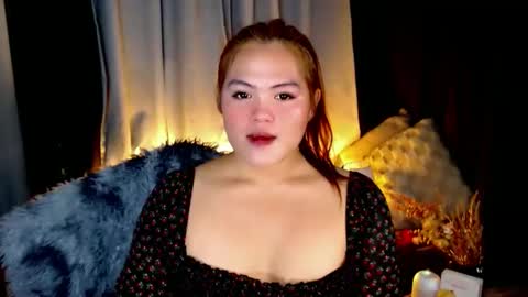 Snapshot of venus_colly chatting on November 2025 01:33:02 AM I am Colly Your mystery girl online show from November 2025 01:33:02 AM
