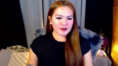 Snapshot of venus_colly chatting on December 2025 09:58:02 AM I am Colly Your mystery girl online show from December 2025 09:58:02 AM