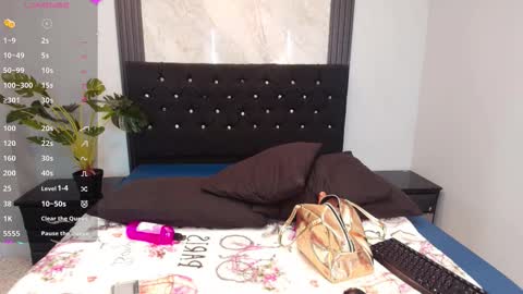 Medussa online show from November 2025 07:51:02 PM