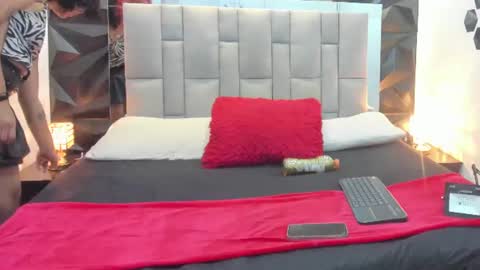 VENNUS online show from July 2026 07:00:02 PM