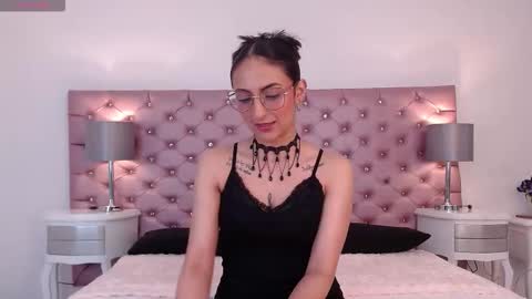 Snapshot of venusandrea29 chatting on December 2025 11:41:02 AM Venus online show from December 2025 11:41:02 AM