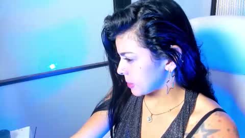 Snapshot of venuscoleman_ chatting on January 2026 09:02:02 PM Venus online show from January 2026 09:02:02 PM