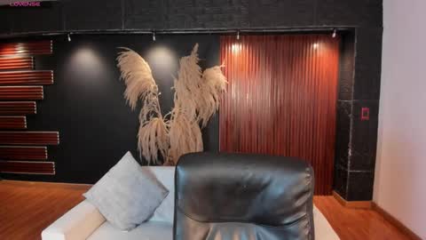 Venus Cooper Everyday From 1400 to 2200 Col Time online show from March 2026 06:12:02 PM