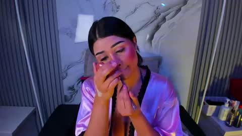 Snapshot of venusowen_ chatting on April 2026 02:08:01 PM Venusowen online show from April 2026 02:08:01 PM