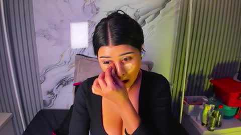 Snapshot of venusowen_ chatting on May 2026 01:27:02 PM Venusowen online show from May 2026 01:27:02 PM