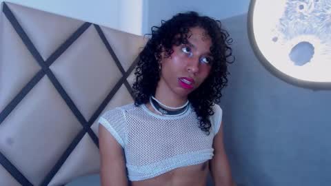 venuss_03 online show from February 2026 03:47:02 AM