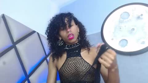 venuss_03 online show from May 2026 03:44:02 AM