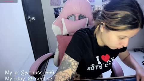 Snapshot of venussx_x chatting on September 2025 04:39:02 AM Venus MY BDAY 29 SEPT online show from September 2025 04:39:02 AM