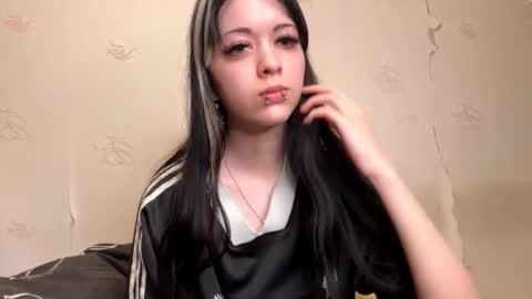 Veronika online show from March 2026 06:48:01 PM