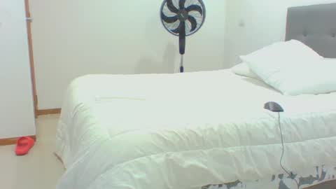 vergagolosa22 online show from October 2025 02:11:02 AM