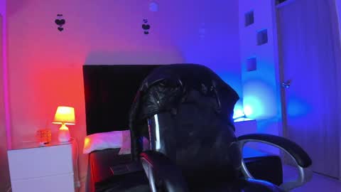 vergil_noir online show from May 2026 05:03:02 AM