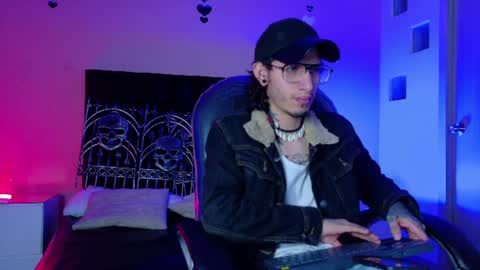 vergil_noir online show from June 2026 04:37:01 AM