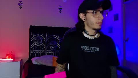 vergil_noir online show from June 2026 04:37:01 AM
