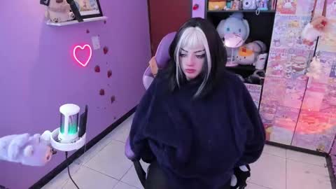 Snapshot of vero_osb chatting on October 2025 12:14:01 AM online show from October 2025 12:14:01 AM