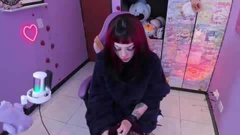 Snapshot of vero_osb chatting on November 2025 12:22:01 AM online show from November 2025 12:22:01 AM