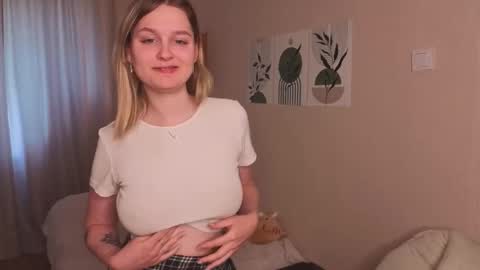 Veronica online show from October 2025 08:11:02 AM