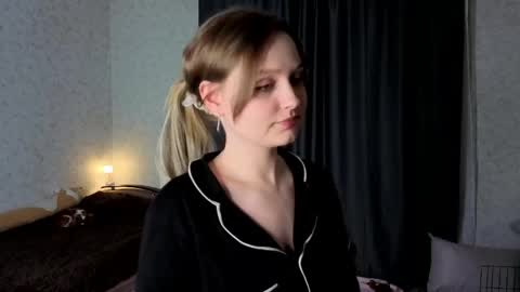 Veronica online show from May 2026 06:34:02 PM