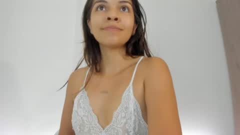 Veronica online show from June 2026 04:04:02 PM
