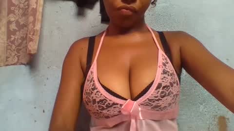 Snapshot of verolla31 chatting on February 2025 01:30:02 PM verolla31 online show from February 2025 01:30:02 PM