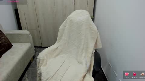 Catalina online show from October 2025 09:04:01 PM