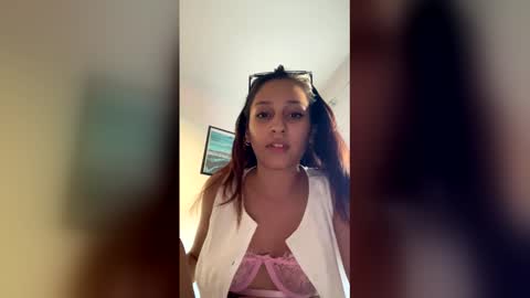 Snapshot of veronica923493 chatting on May 2026 04:26:01 PM veronica923493 online show from May 2026 04:26:01 PM