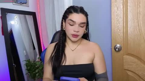 Snapshot of veronica_118 chatting on April 2026 06:17:02 AM veronica_118 online show from April 2026 06:17:02 AM