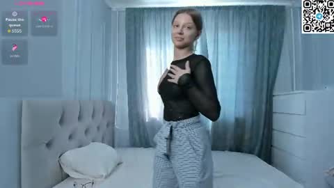 Snapshot of veronica_burns chatting on July 2026 01:14:01 PM Anny online show from July 2026 01:14:01 PM