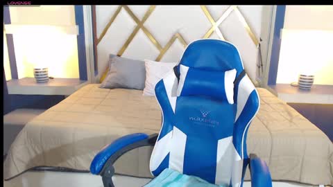 VERONICA online show from April 2026 01:12:02 PM