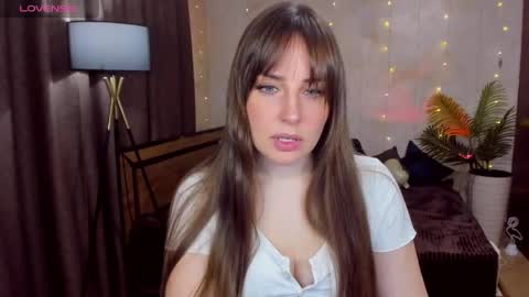 Veronica online show from April 2026 05:03:01 AM