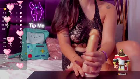 Snapshot of veronicagilss chatting on January 2025 02:22:01 PM Veronica Gills online show from January 2025 02:22:01 PM