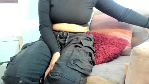 Snapshot of veronicagilss chatting on March 2025 05:57:02 PM Veronica Gills online show from March 2025 05:57:02 PM