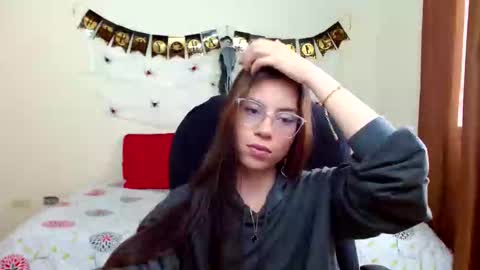 Veronica Miller online show from October 2025 08:50:02 PM