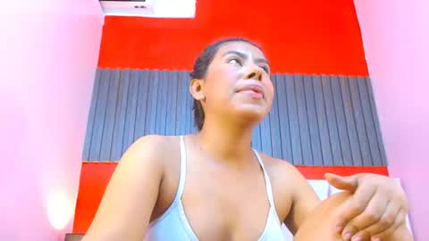 Veronica Robles online show from July 2026 06:34:02 PM