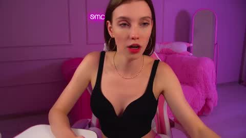 Veronica online show from September 2025 07:04:01 PM