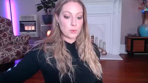 Veronica Weston online show from January 2025 04:28:02 PM