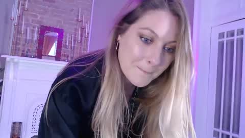 Veronica Weston online show from January 2025 10:23:01 PM